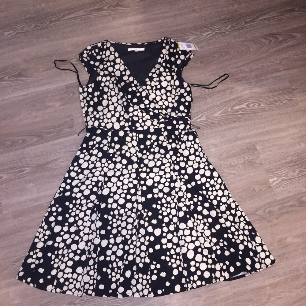 Bust Measuremnts: 38 inches - armpit to armpit Len